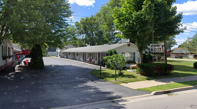 Bambi Motel - Web Site Photo (newer photo)